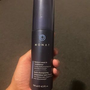 New Monat Restore Leave In conditioner